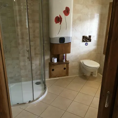 Apartman U Tri Veverek Apartman *